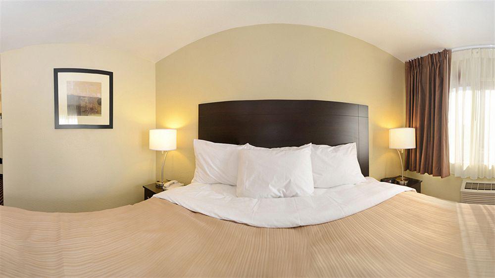 Americas Best Value Inn & Suites Escondido Exteriör bild