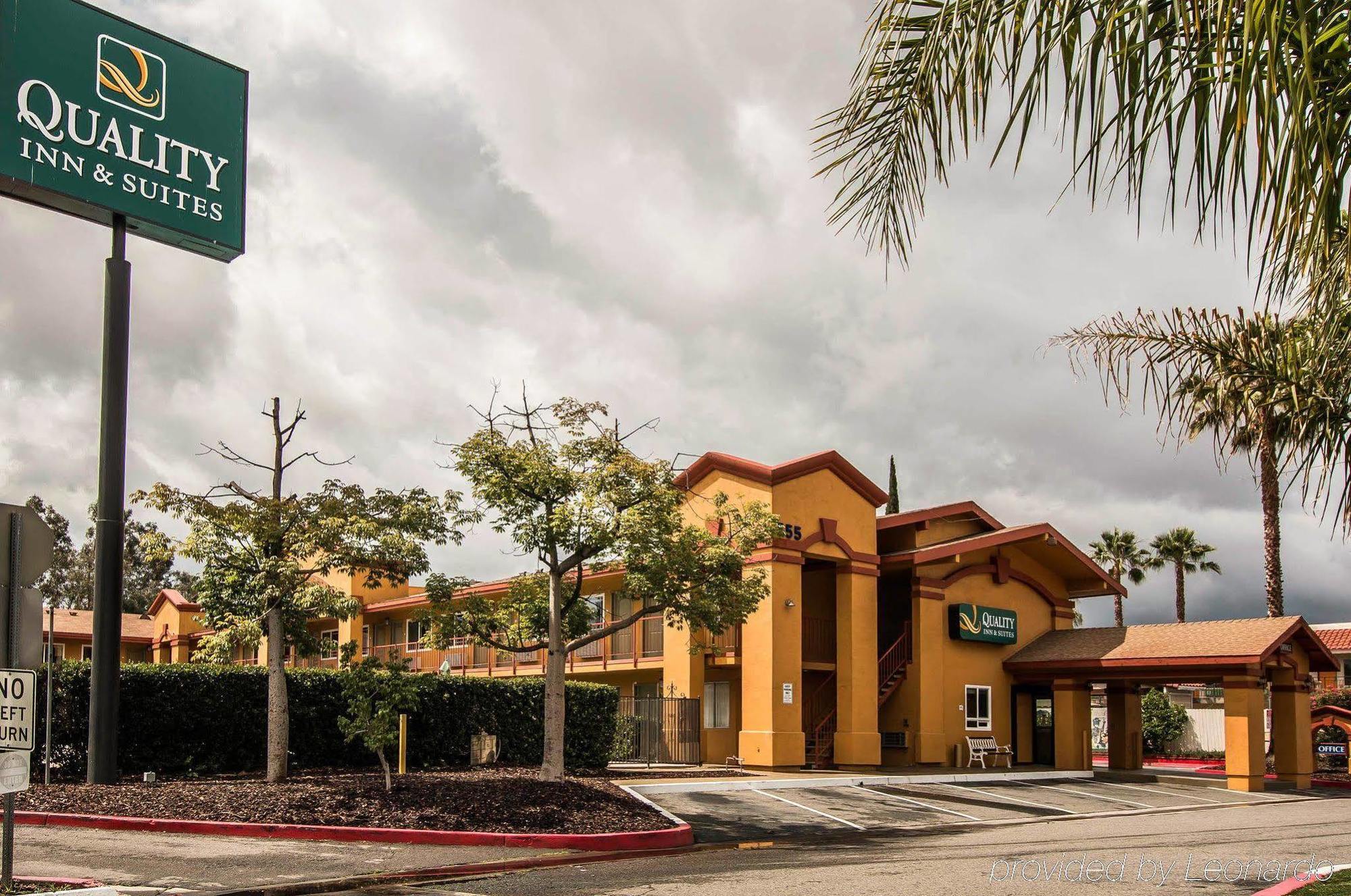 Americas Best Value Inn & Suites Escondido Exteriör bild