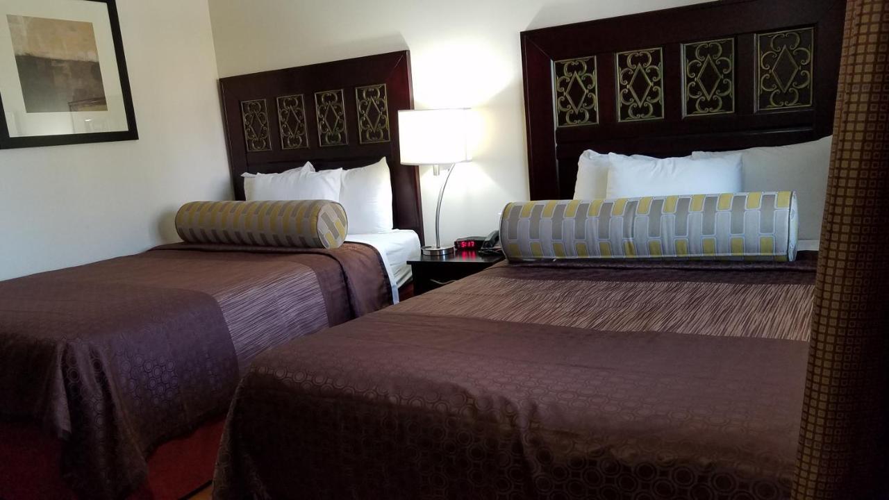 Americas Best Value Inn & Suites Escondido Exteriör bild