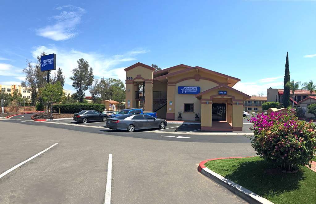 Americas Best Value Inn & Suites Escondido Exteriör bild